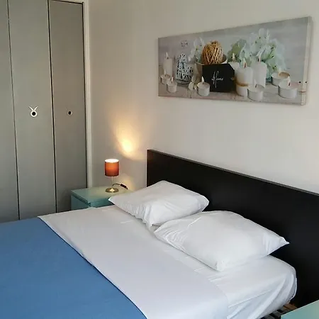 Apartment Saint Martin Paris